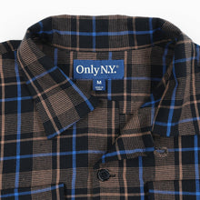 Load image into Gallery viewer, Mulberry Flannel Shirt